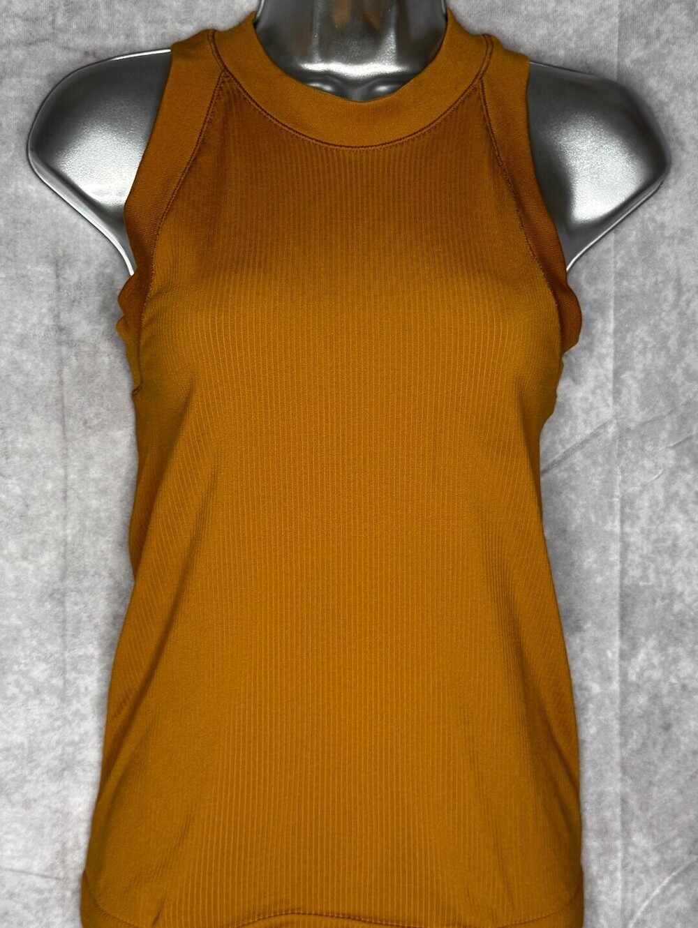 Athleta Renew Seamless Racerback Tank Size Small